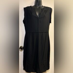 Theory Knee Length Black Lined Dress Sleeveless career Professional Size 8